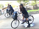 自転車の椅子に媚薬を塗られ通学路でも我慢できずサドルオナニーをするほど発情しまくる女子2