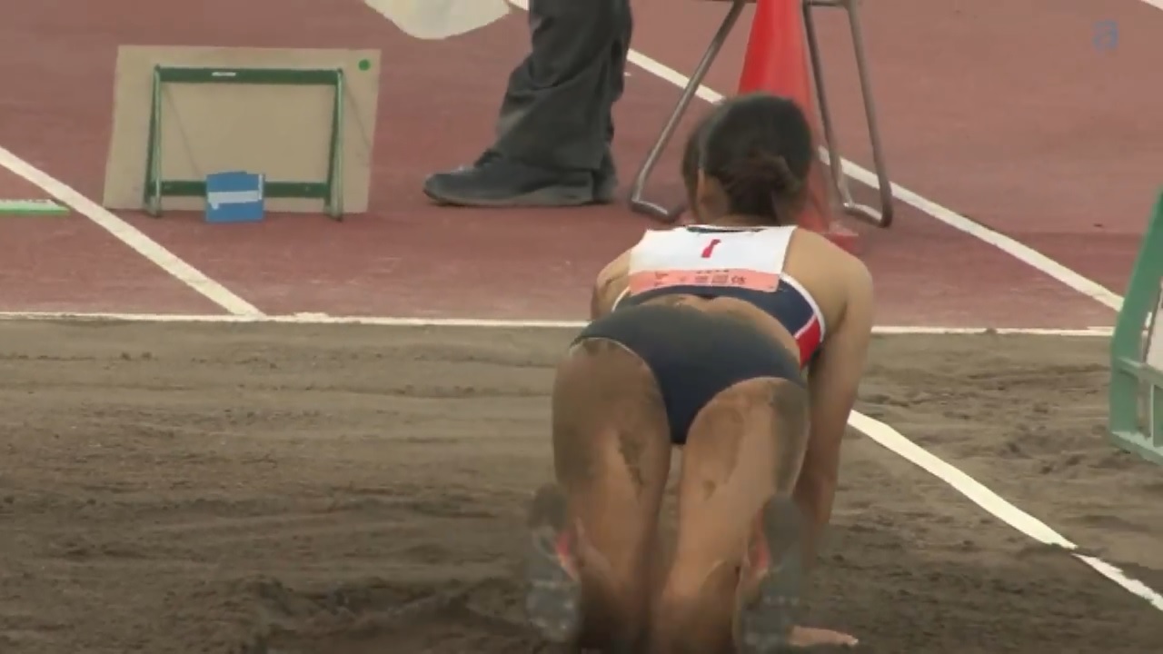 走り幅跳び エロ